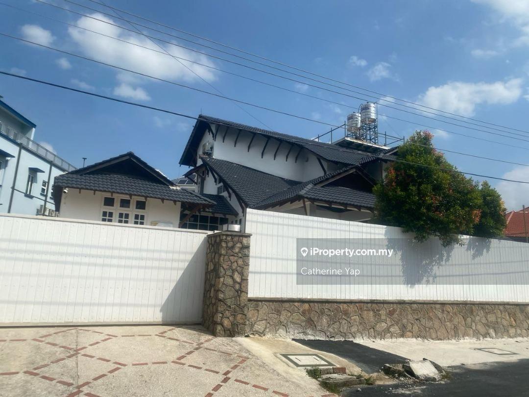 Stulang Laut, Double Storey Bungalow for Sale