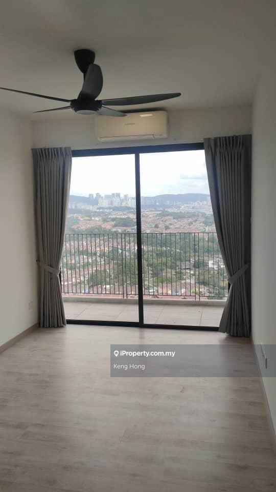 Emporis Kota Damansara, 929sf High Floor 2 Carparks Nice City View