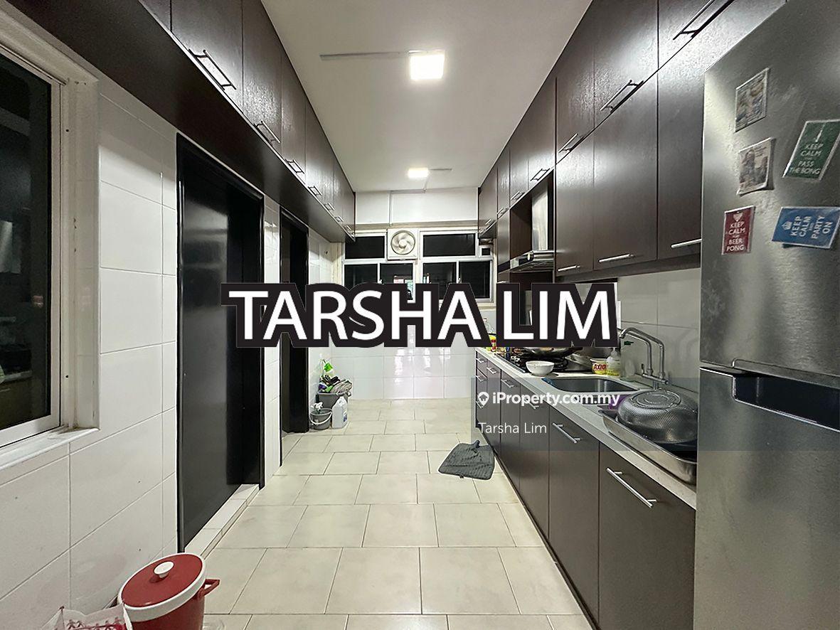 Spacious basic furnishing duplex home for easier add on renovation.