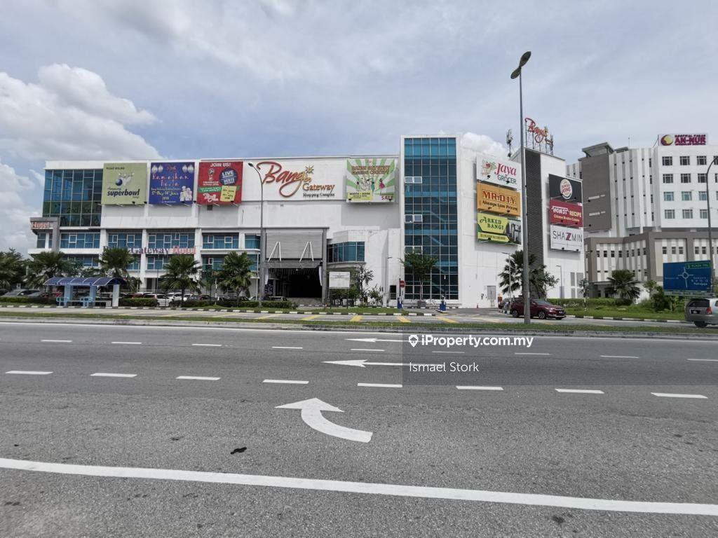 Corner Shop lot in Bangi Gateway, 5-7% ROI