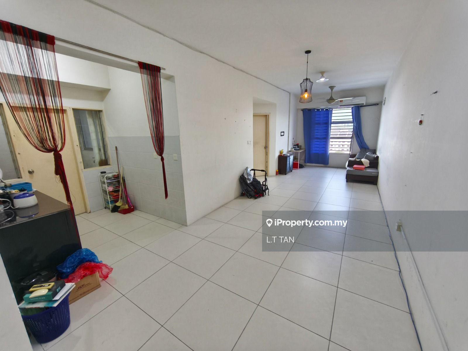 Calisa M @ Calisa Residences
