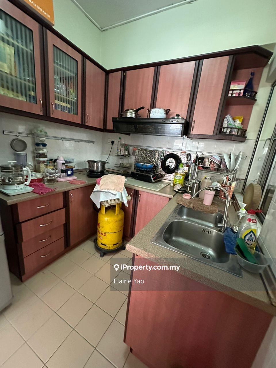 Mas Kipark Damansara Apartment for sell