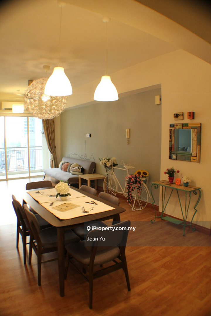Casa Suites Service Residence @ Damansara Intan for sale
