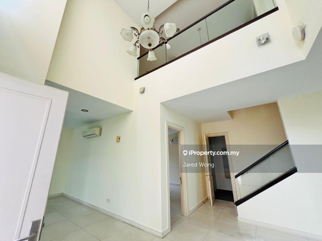 Semi-D house for Rent