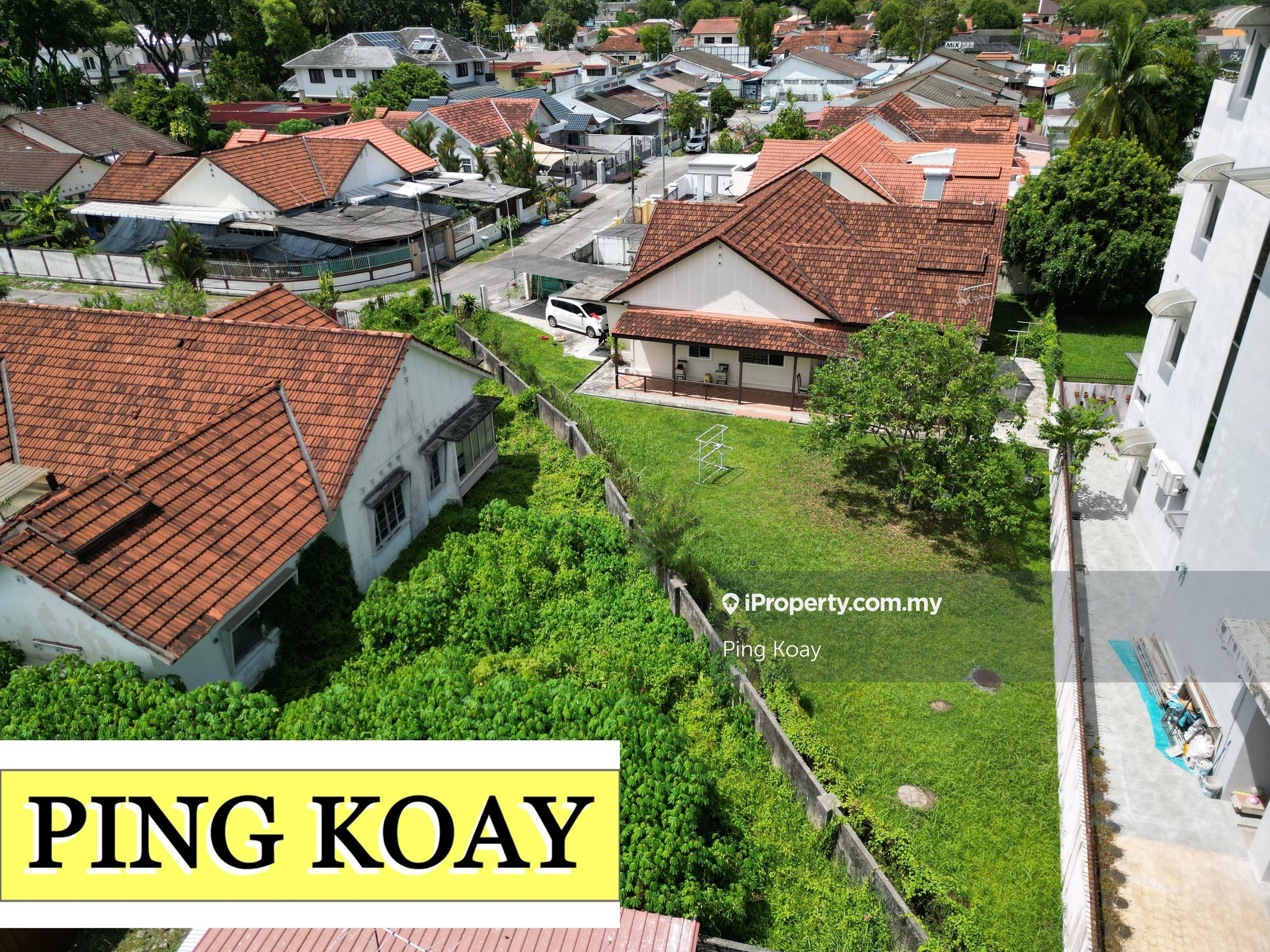 Peaceful Taman with Low Density, Corner with Big Compound