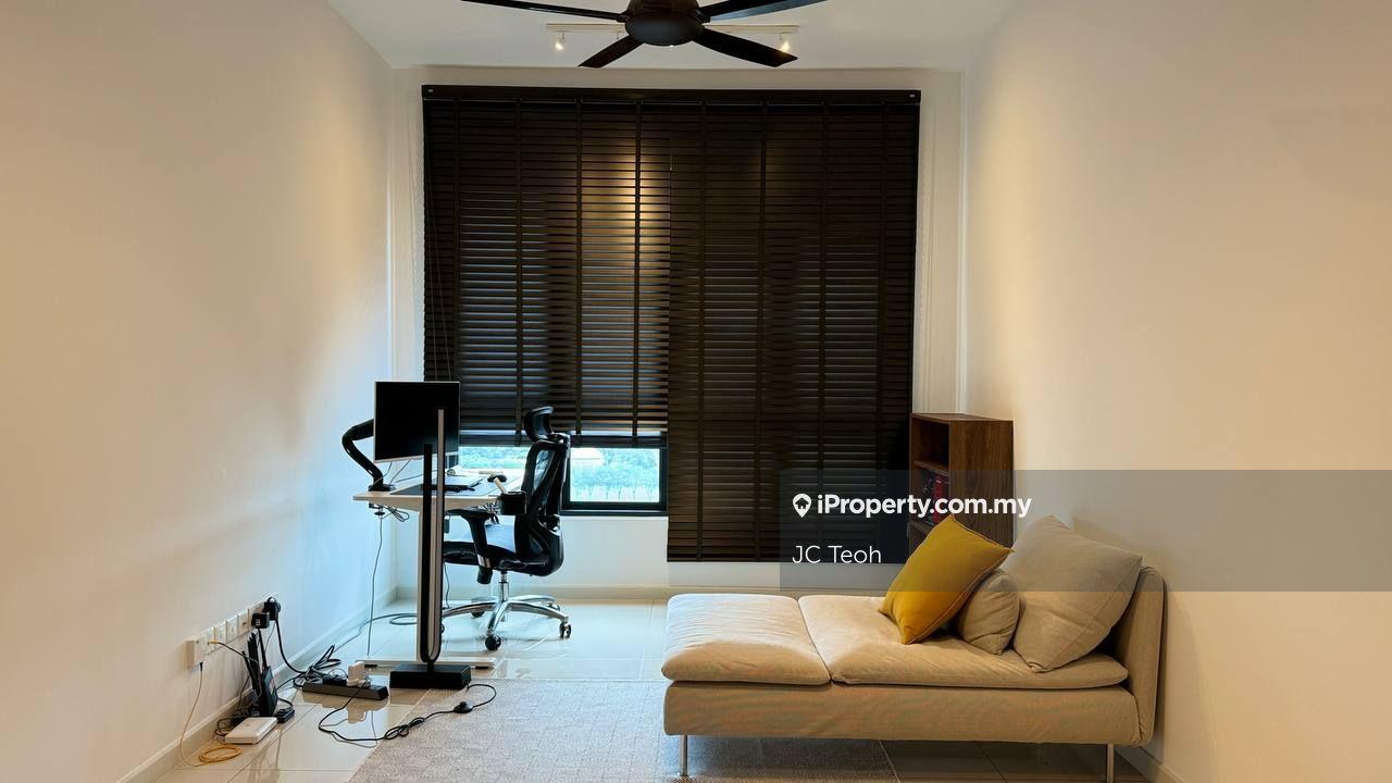 Sunway Serene Partially Furnish 2 room 2 bath for rent.