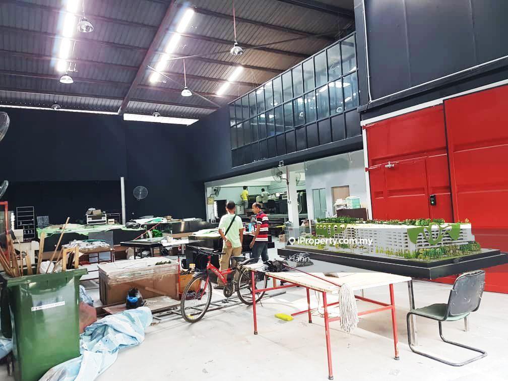 Taman Perindustrian Subang 50x80 sqft Factory For Sale