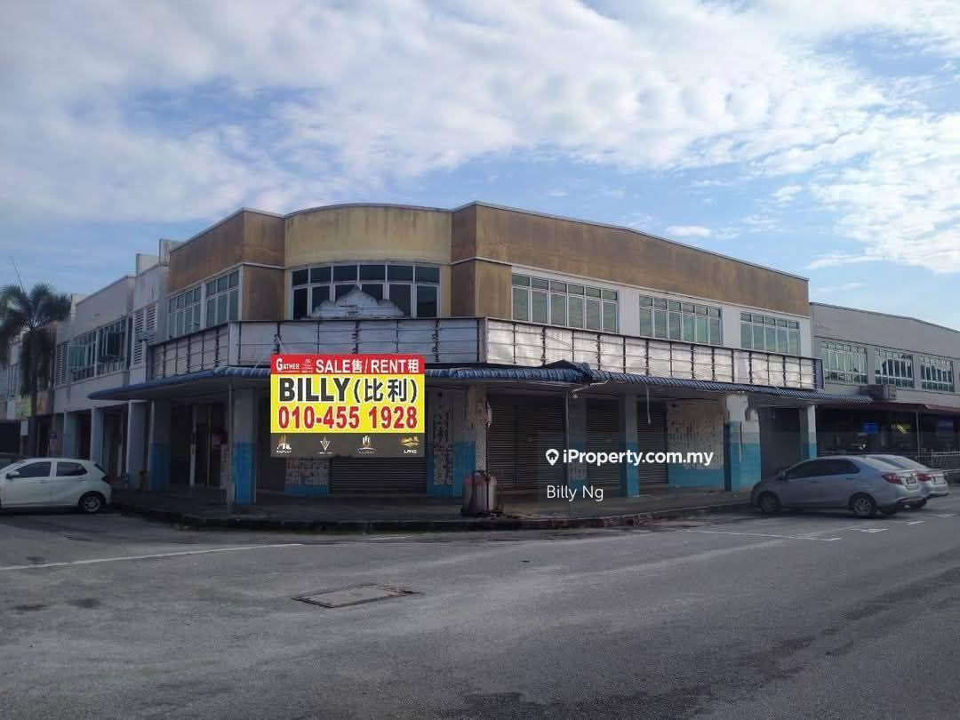 Station 18 Ipoh Double Storey Corner Shop For Sale