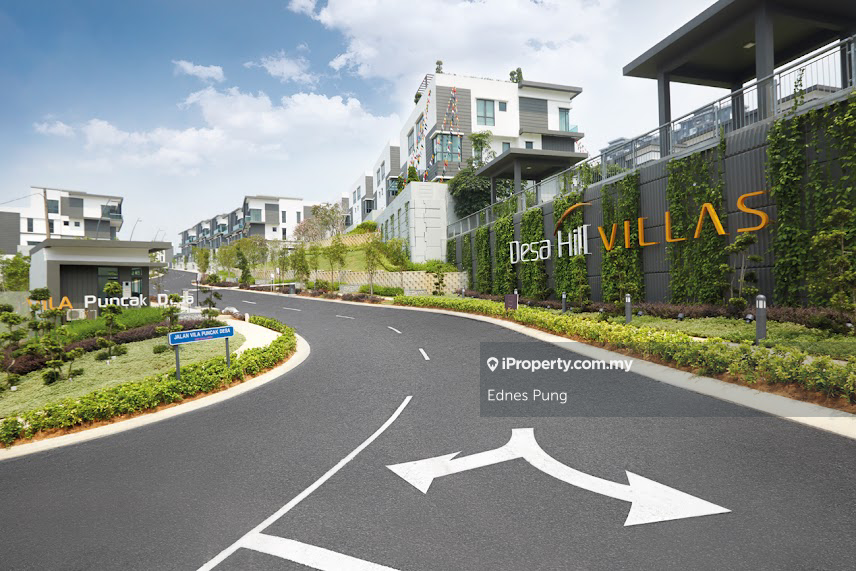Freehold hilltop 3 storey semi d at Desa petaling kl