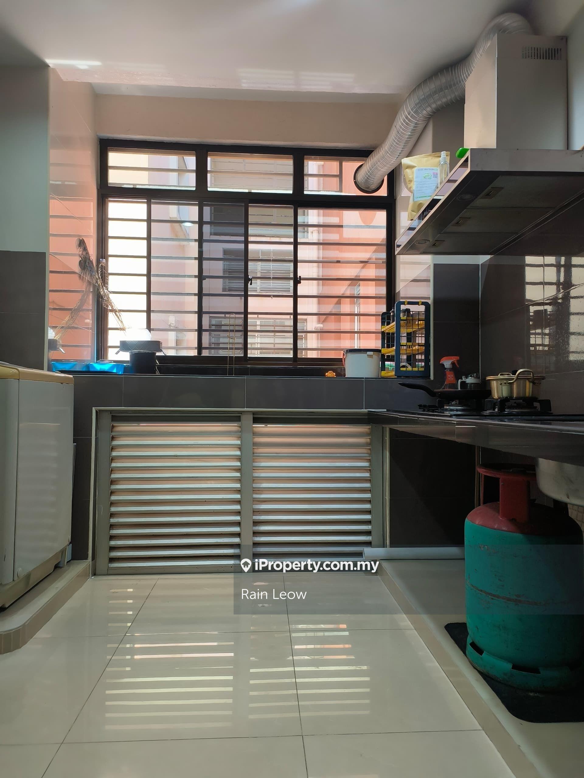 Fortune Park Serviced Residence At Seri Kembangan For Rent!