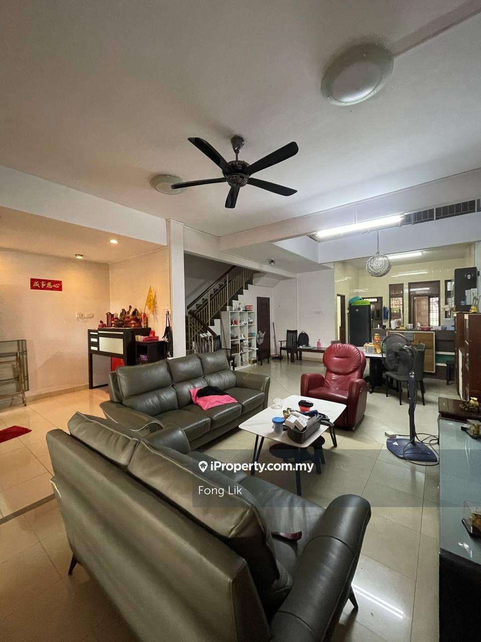 Kulai - 3 Storey For Sale