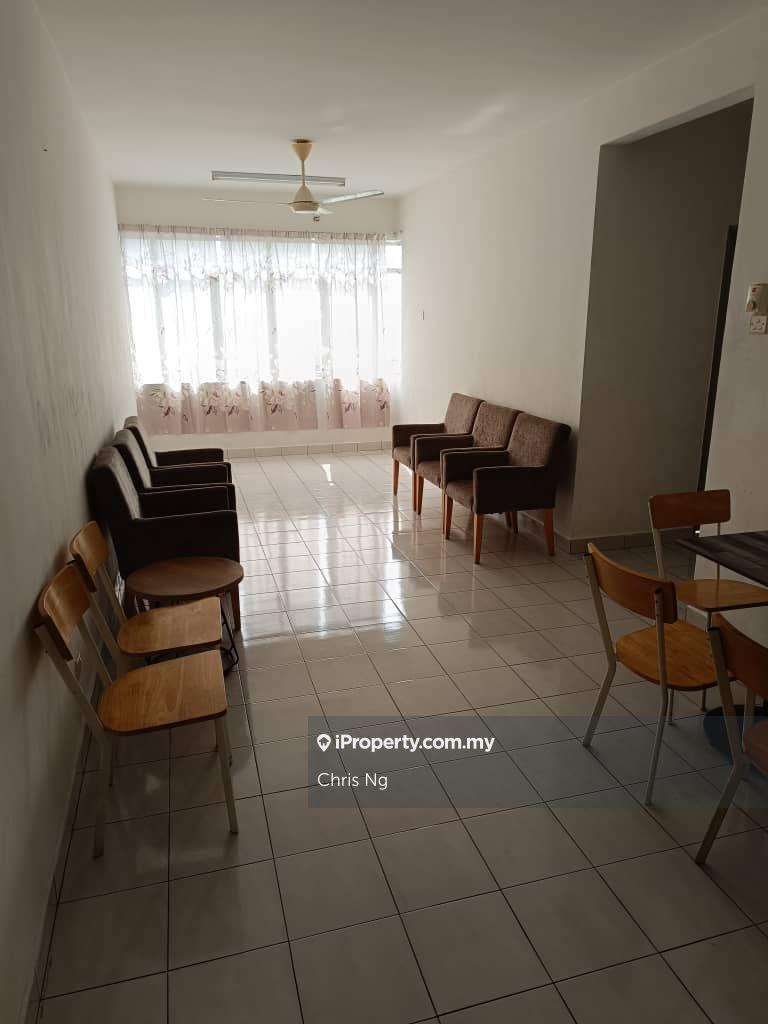 Partial Furnished Taman Bukit Pelangi Apartment Shah Alam 
