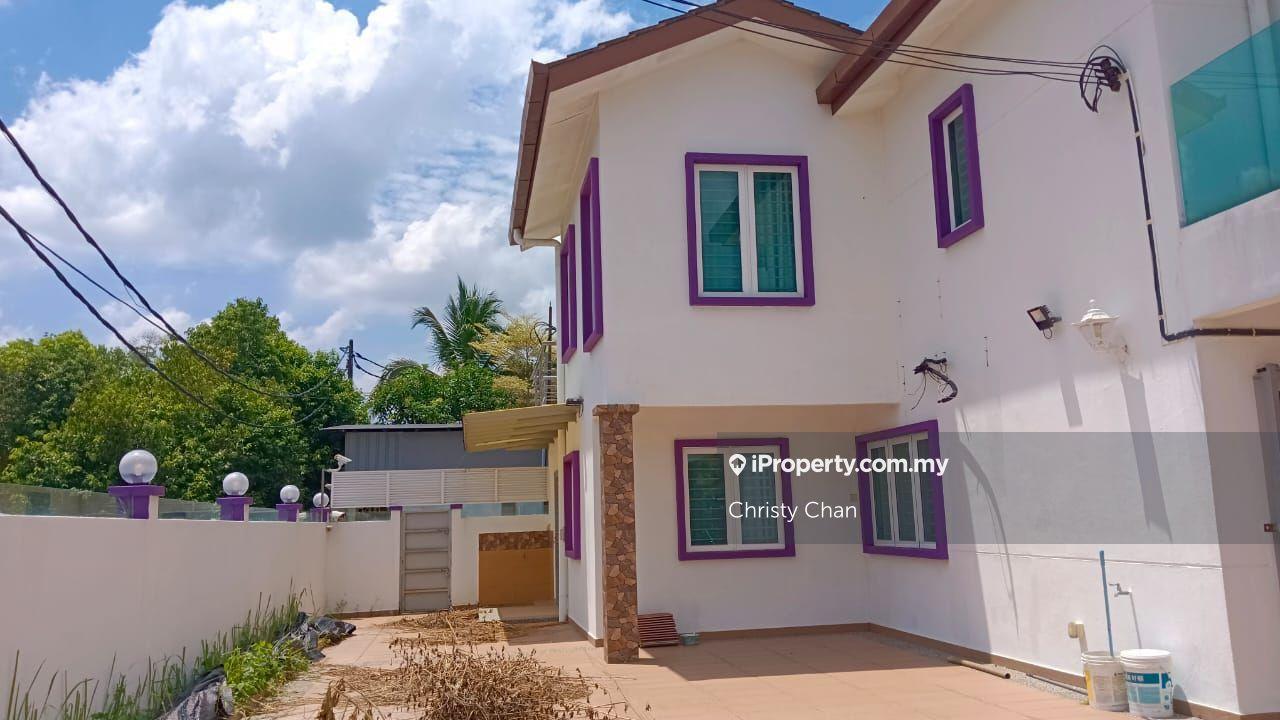 2 storey corner house @ Taman Lestari Putra guarded nearby MRT 