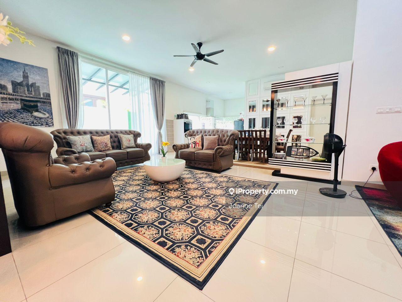 Semi-D house for Sale
