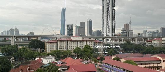 ROI 4%-5% Newly flooring, tenanted & walking to Sunway Velocity