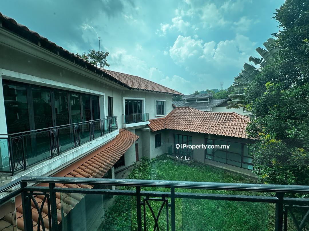 Bungalow Lot Unit in Gita Bayu for sale