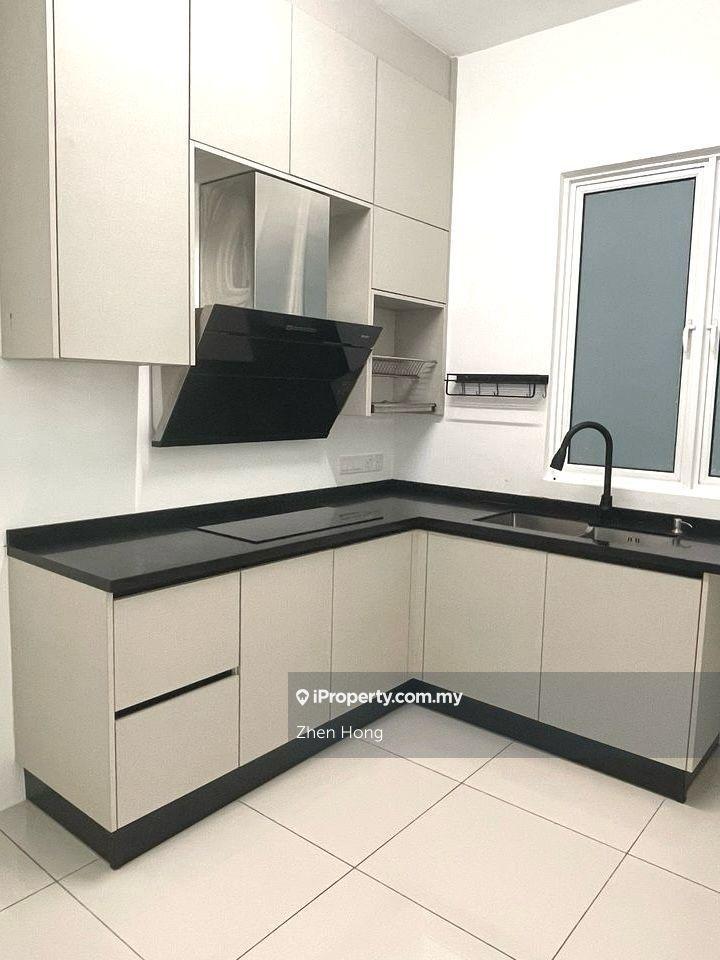 3 Bedrooms. High Floor. Partially Furnished