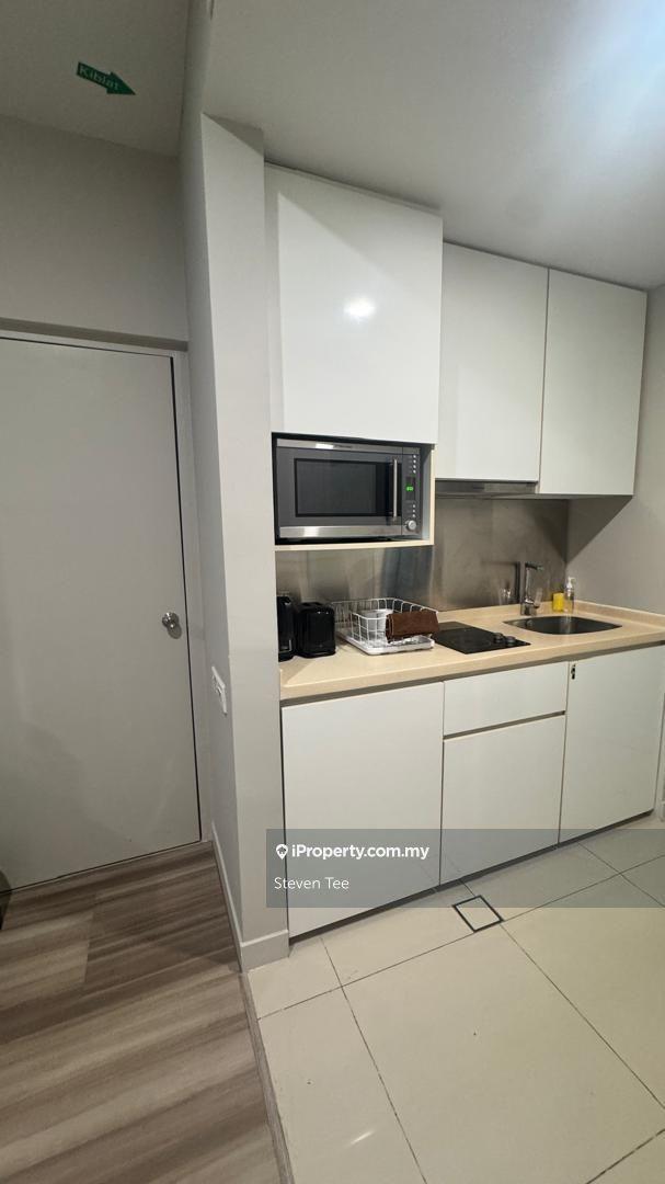 608 sqft 2r2b Citadines Dpulze Cyberjaya