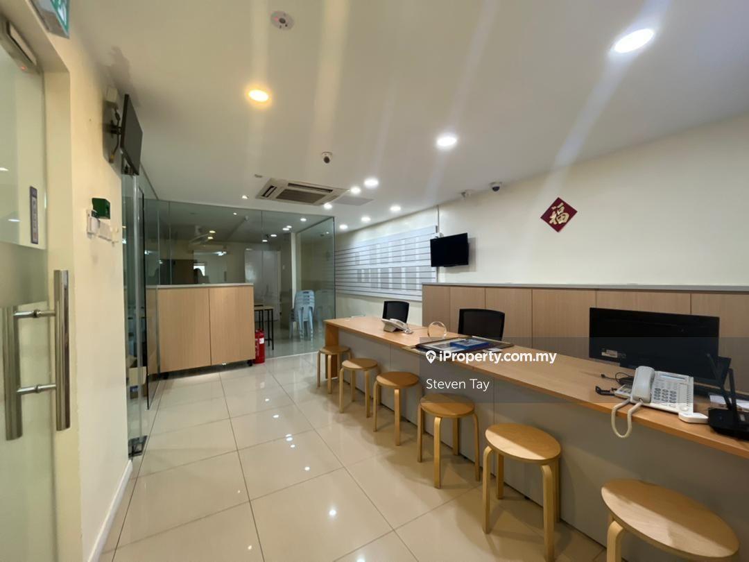 3 Storey Shop For sale @ Taman Muda