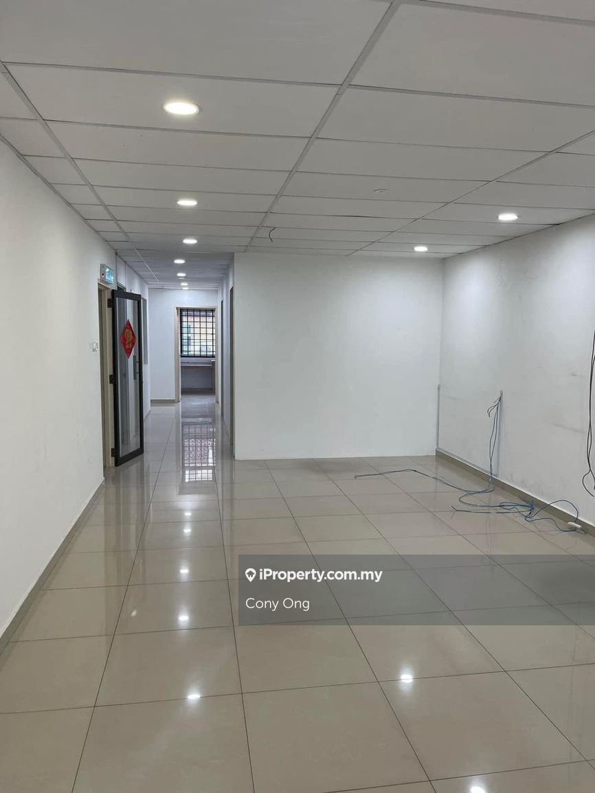 Nusa bestari,Jalan bestari,3 storey shoplot