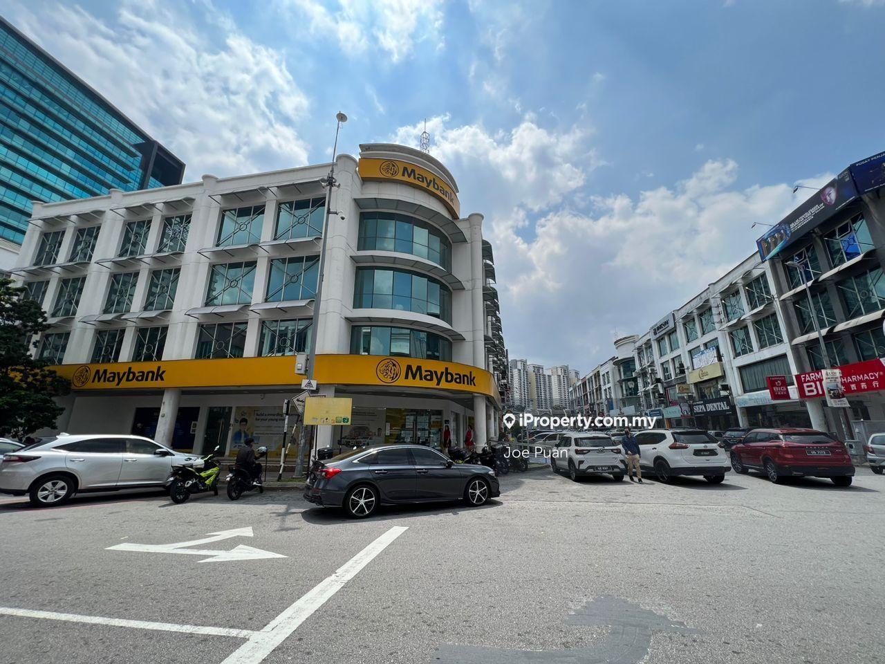 Bandar Puteri Puchong, 1st floor for Rent with lift