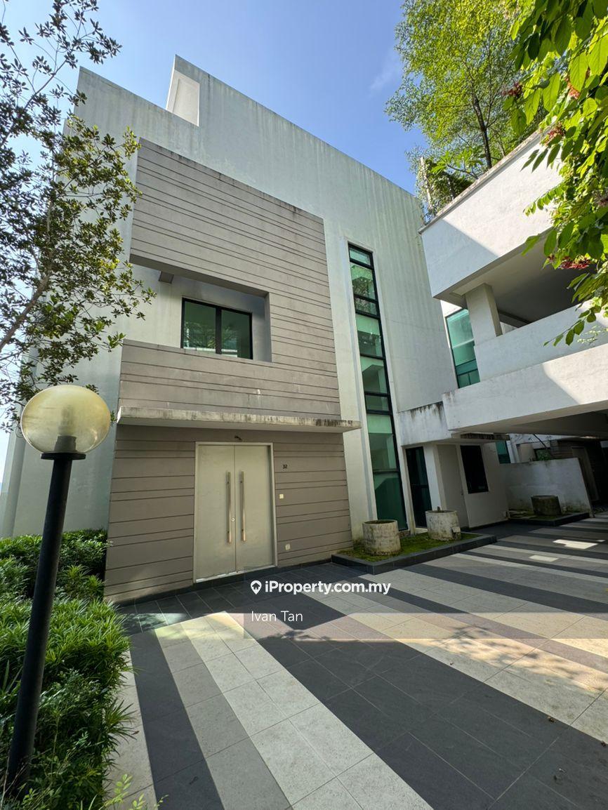 Gated and guarded Bungalow for Sale Located at Prima Villa, Taman Desa