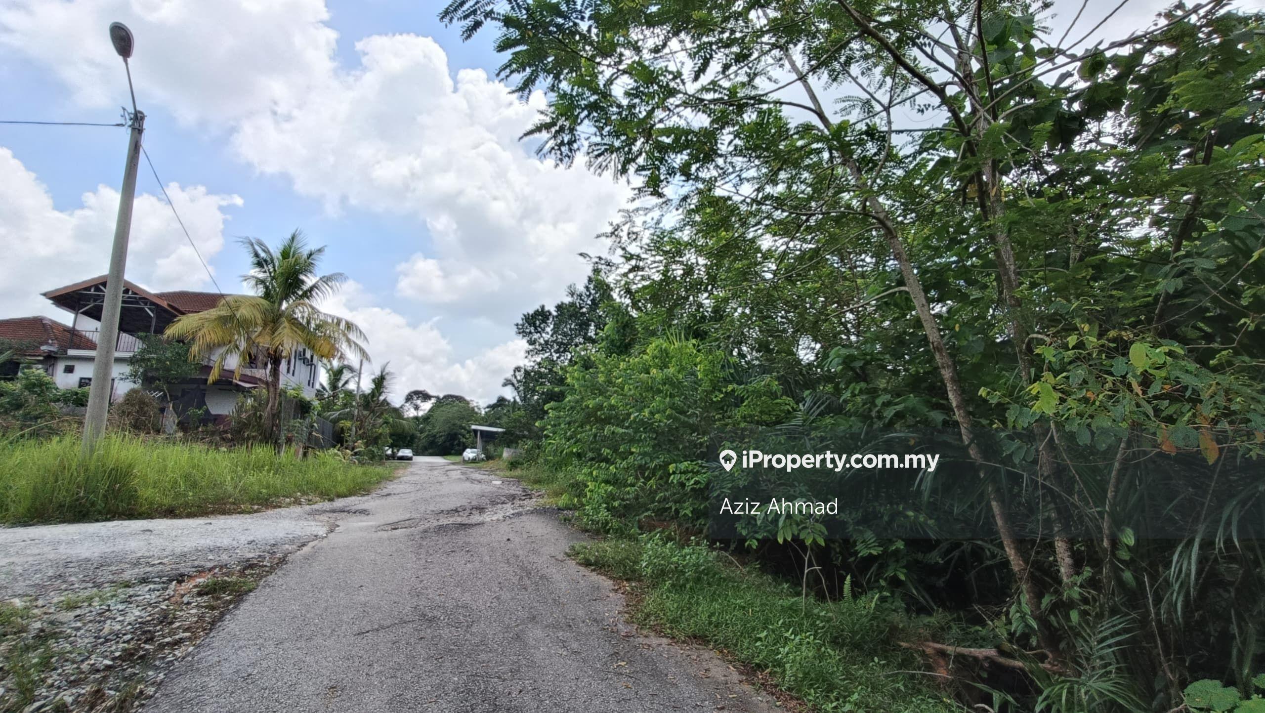 Tanah Berpotensi cantik Tepi Jalan di Labu Lanjut Sepang 