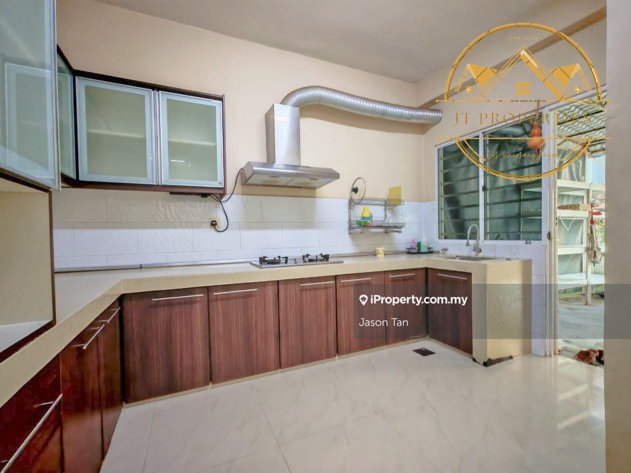 Taman Puncak Jalil, Renovated, 20x70, Kitchen Cab, Gated Guarded