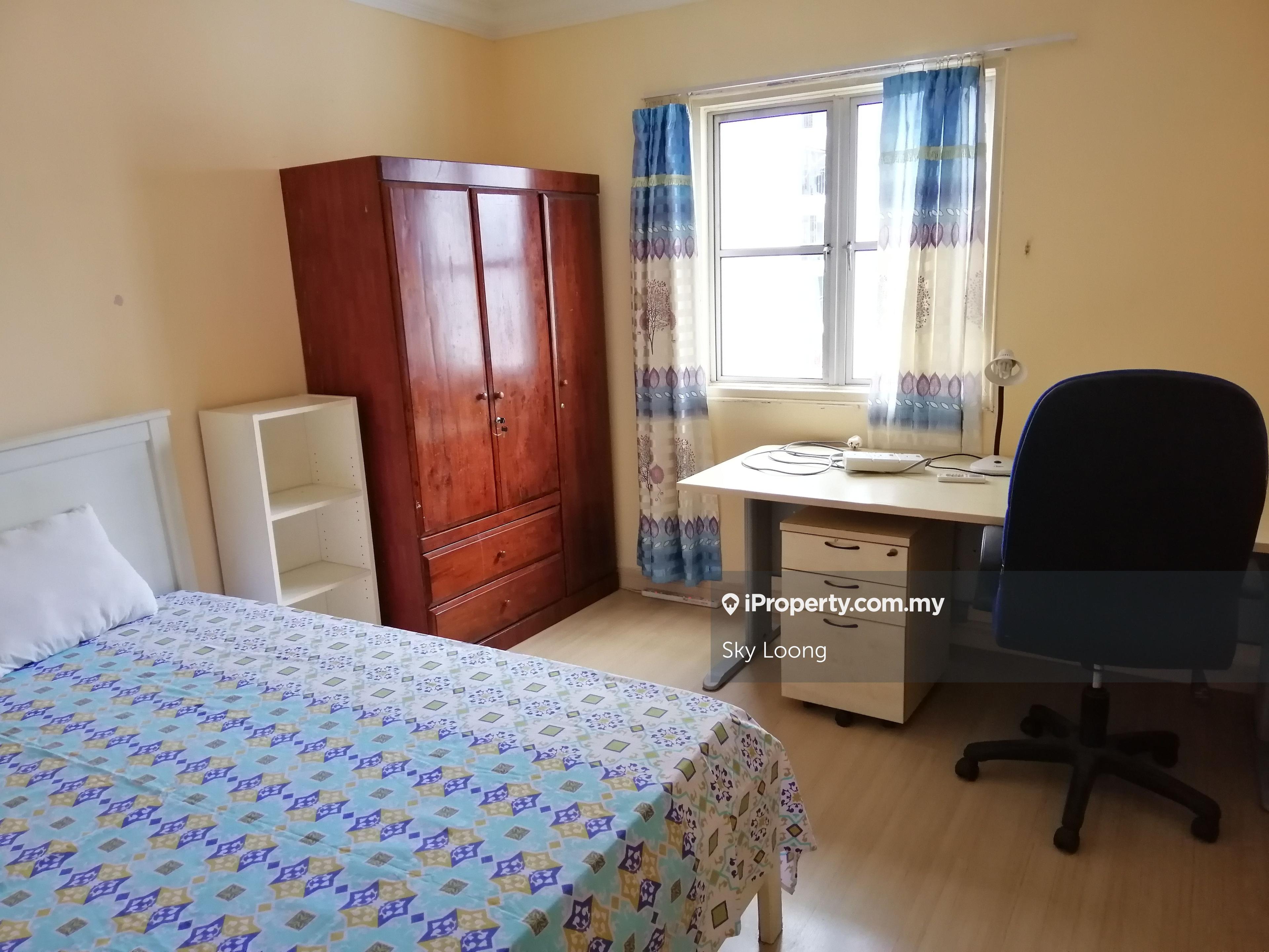 Higth floor pantai hillpark for sale