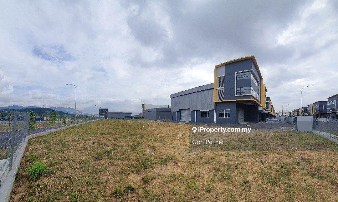3 Storey Semi-D Factory Corner @ Xme Business Park for Rent