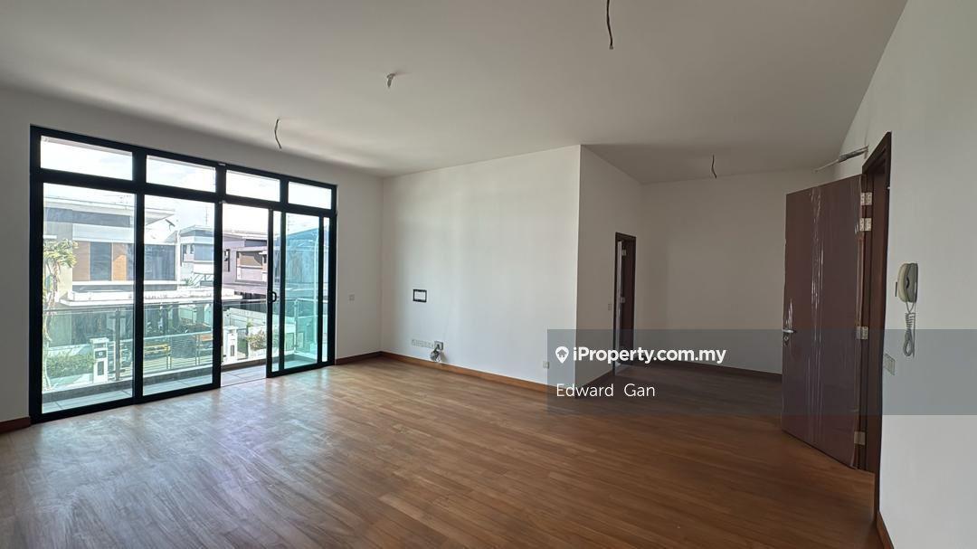 Double Storey Semi D House For Sale @ Taman Nusa Duta 3