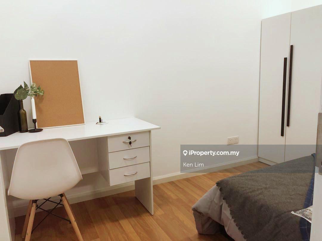 Small Room Fully Furnished, Free Wifi