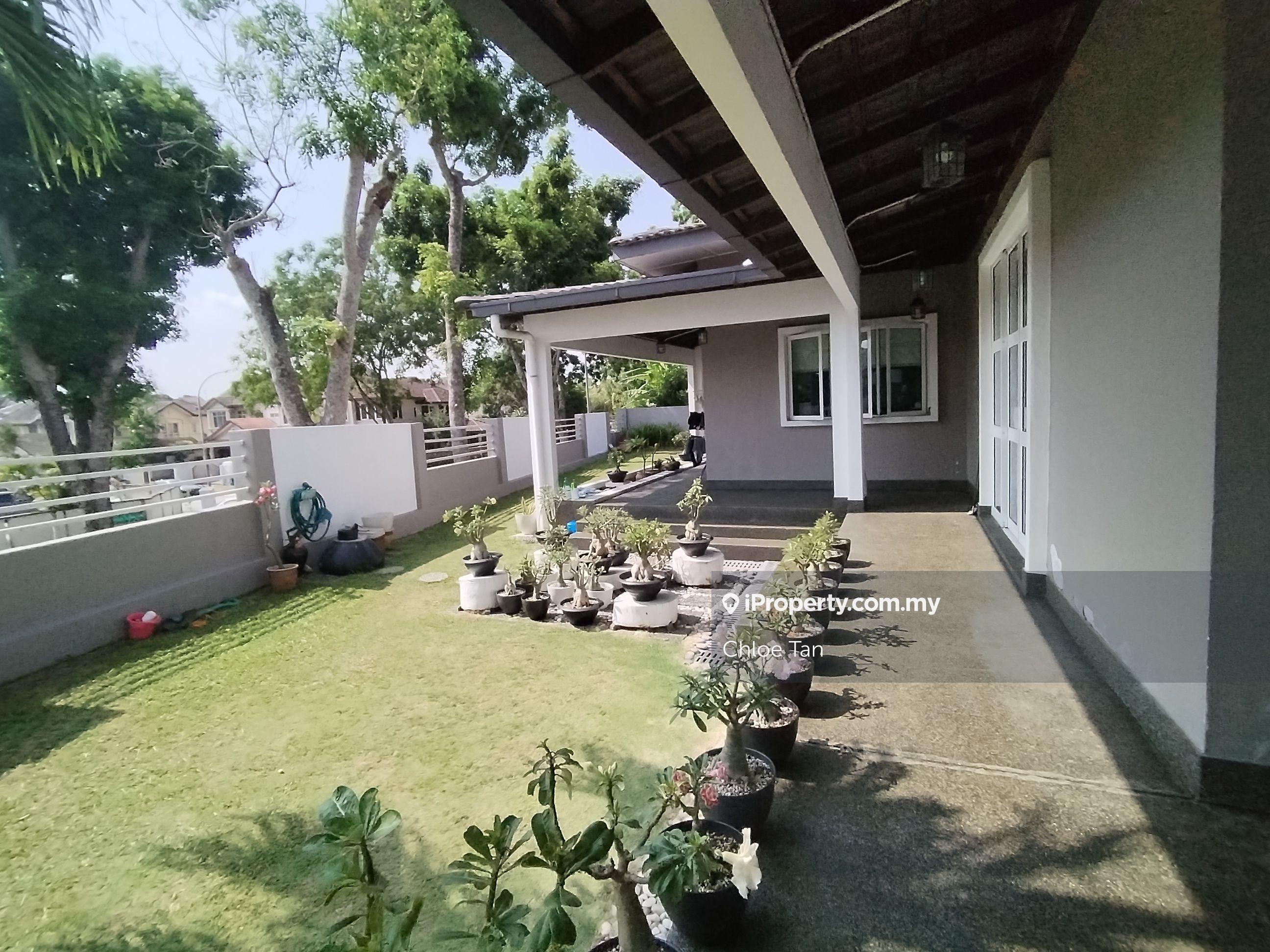 Oncidium Height 2 sty corner semi d nicely renovated 