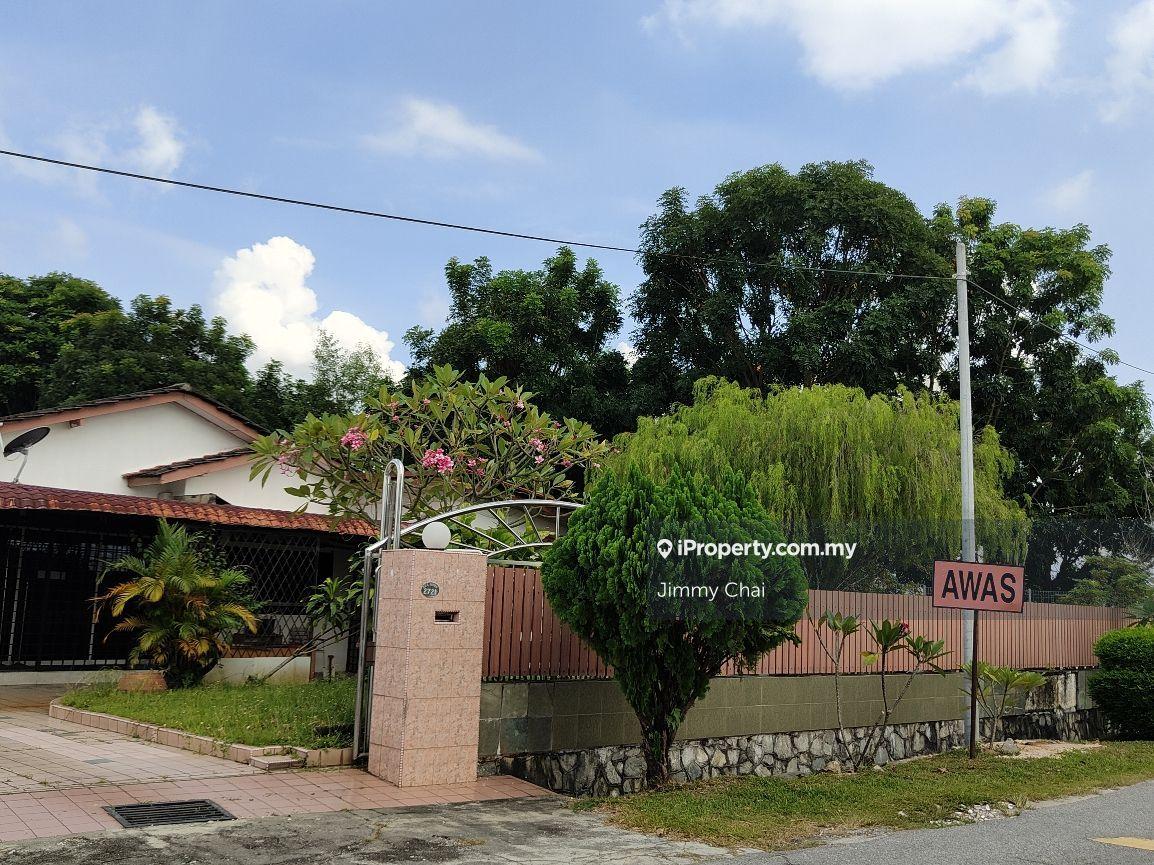 Big  bungalow in Tmn Sea , Seremban 