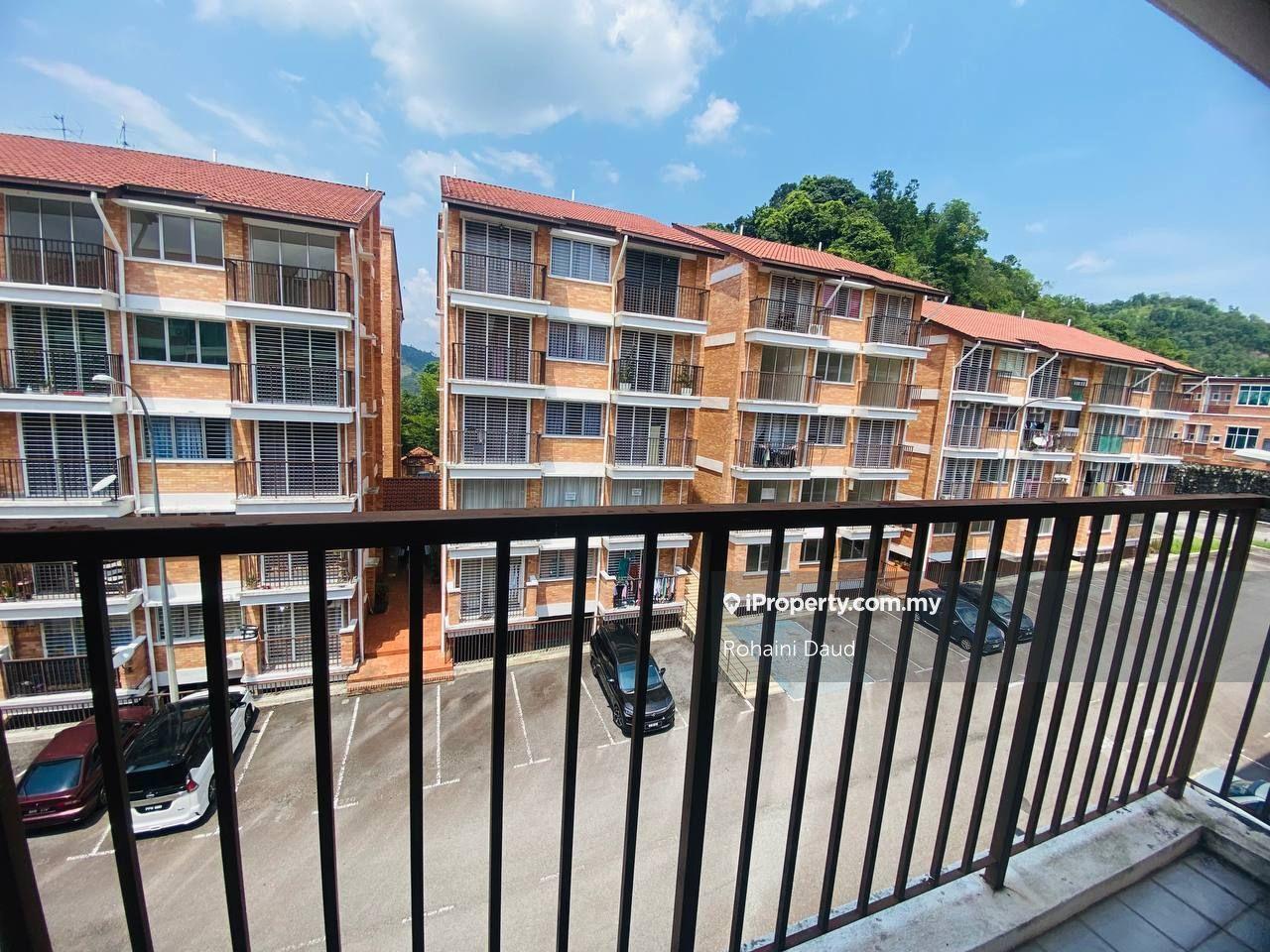 Freehold 1053sf 3 Room Villa Court Apartment Goodview Height Kajang