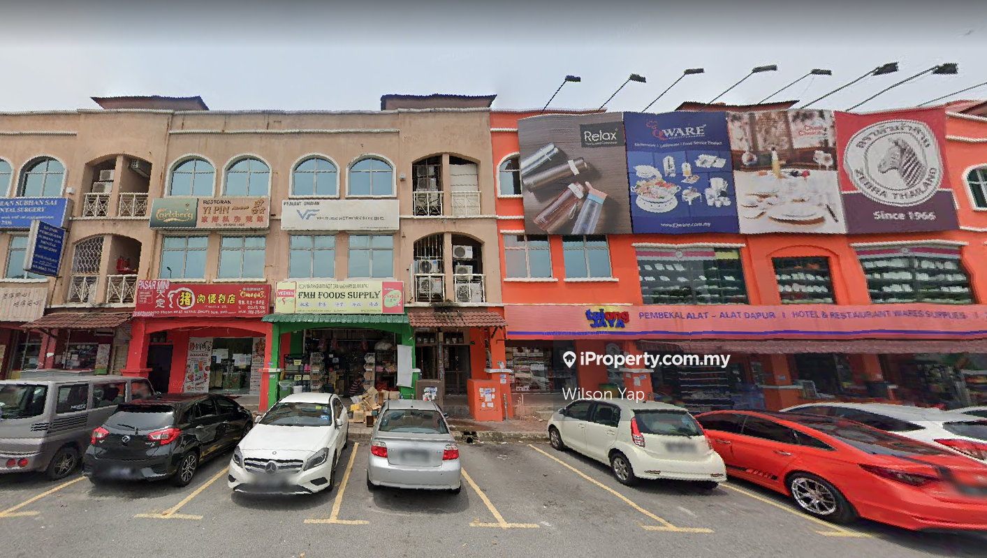 Renovated with Partition Room . Puteri Mart