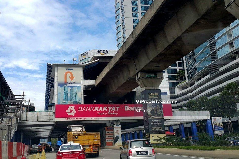 Walking Distance to LRT Station