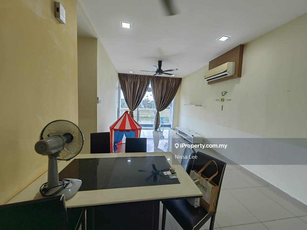 The Senai Garden 968sqft