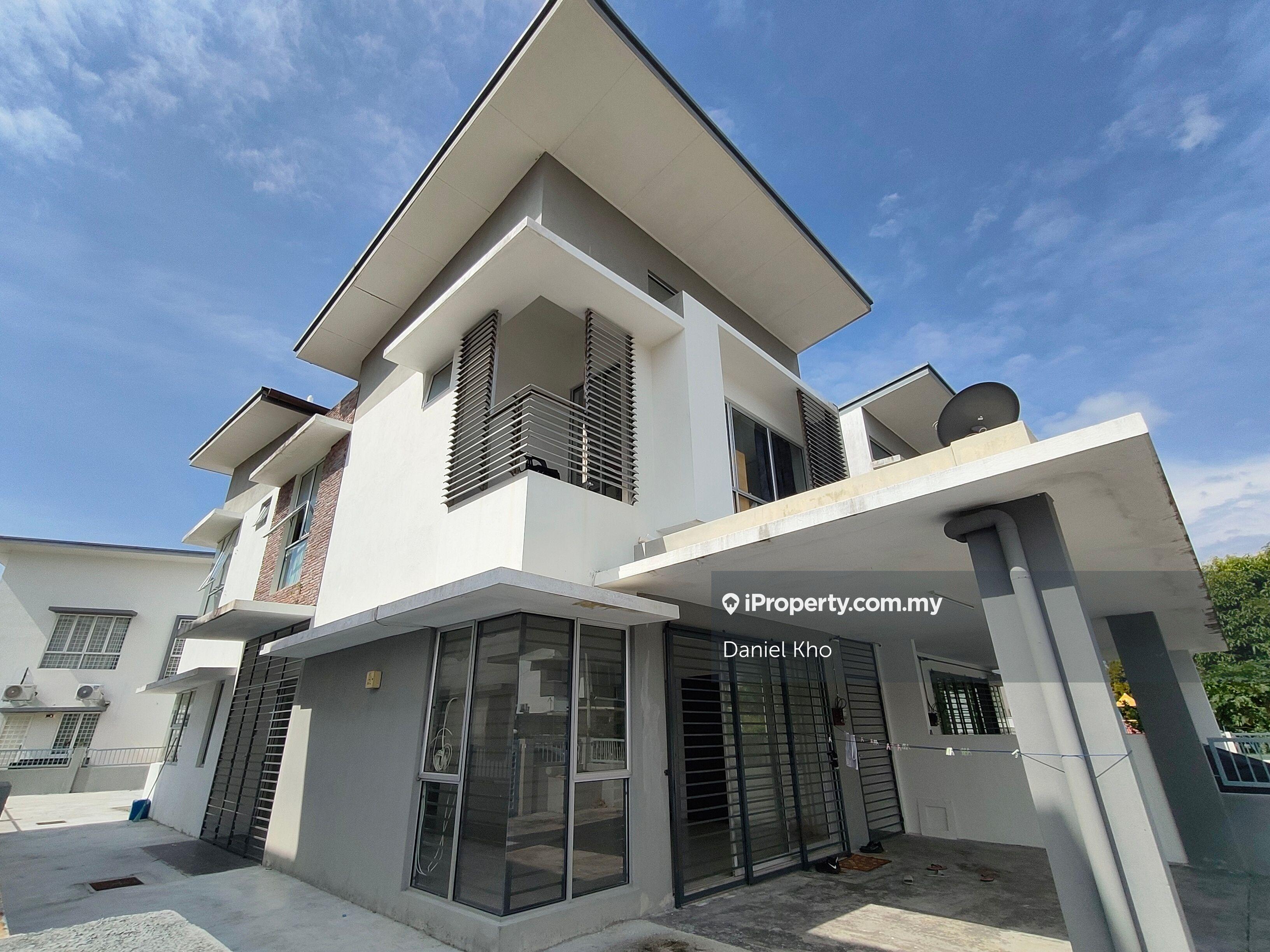 Price Reduced Semi d behind Mcdonalds Kuala Selangor