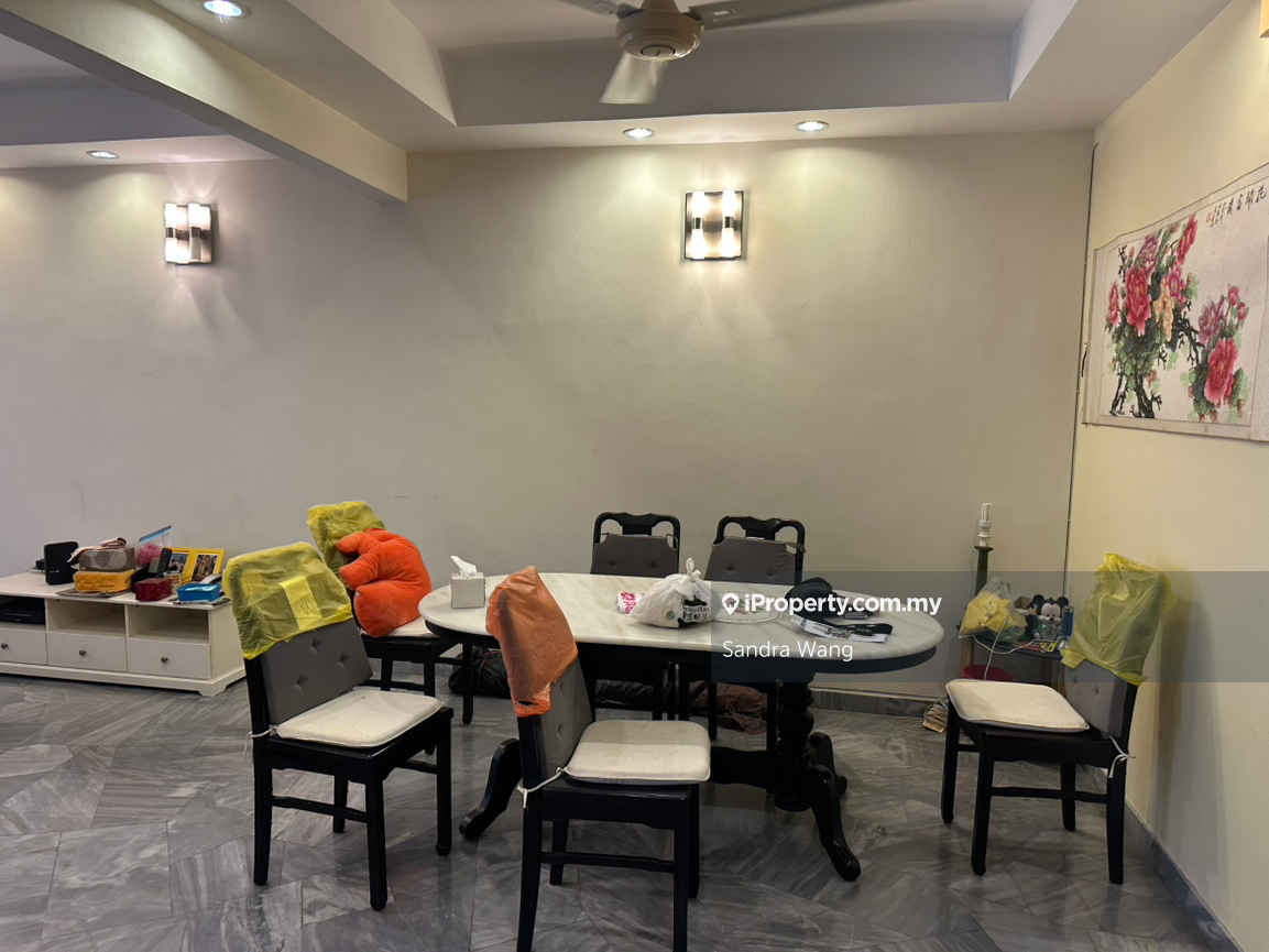 Well Maintained unit (good buy)