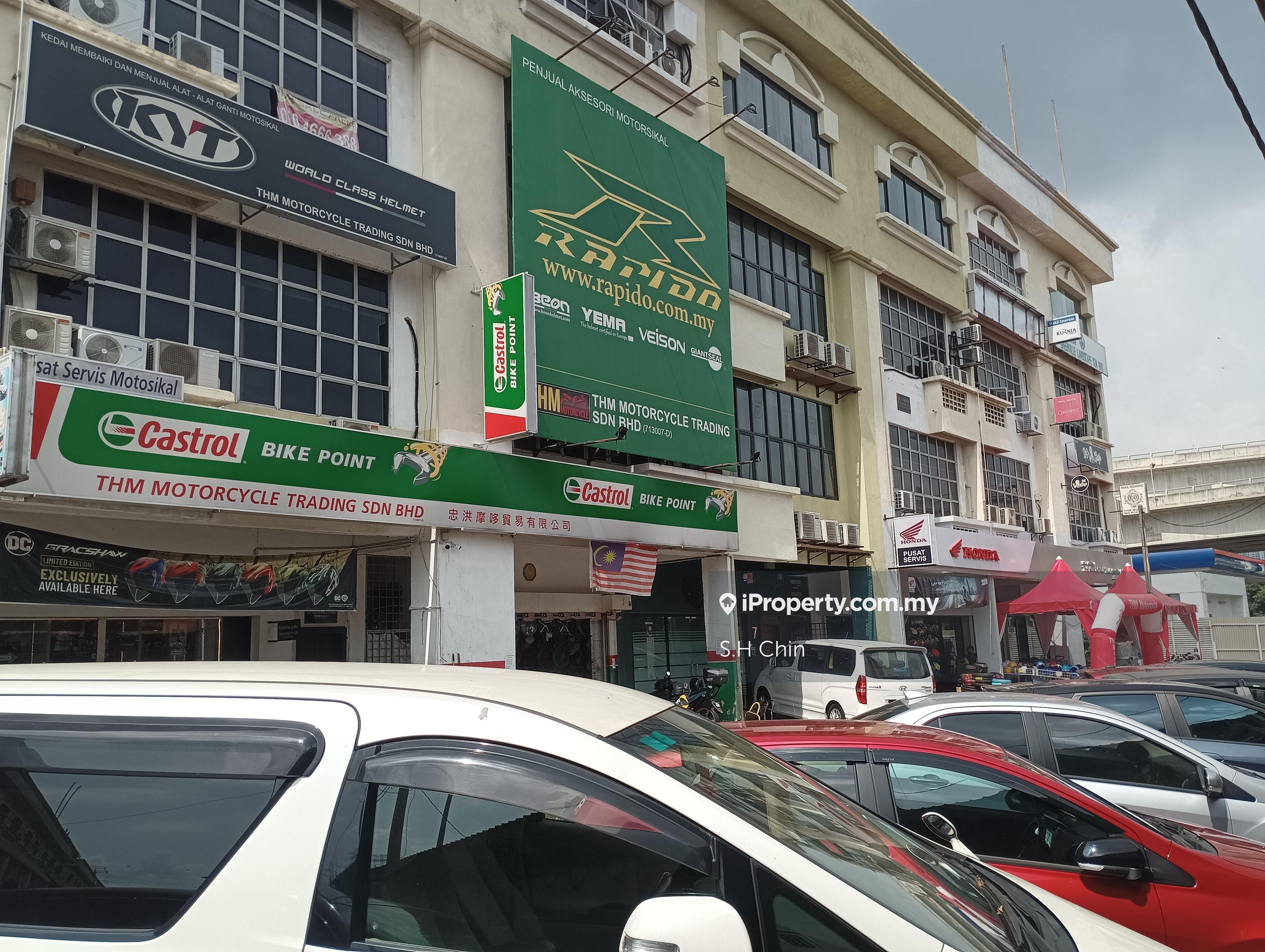Desa Pandan Shop Office