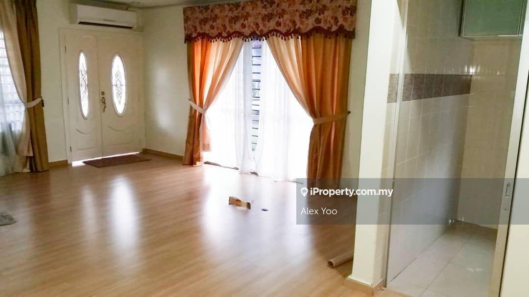 Sri Gombak Taman Pinggiran Indah Corner unit