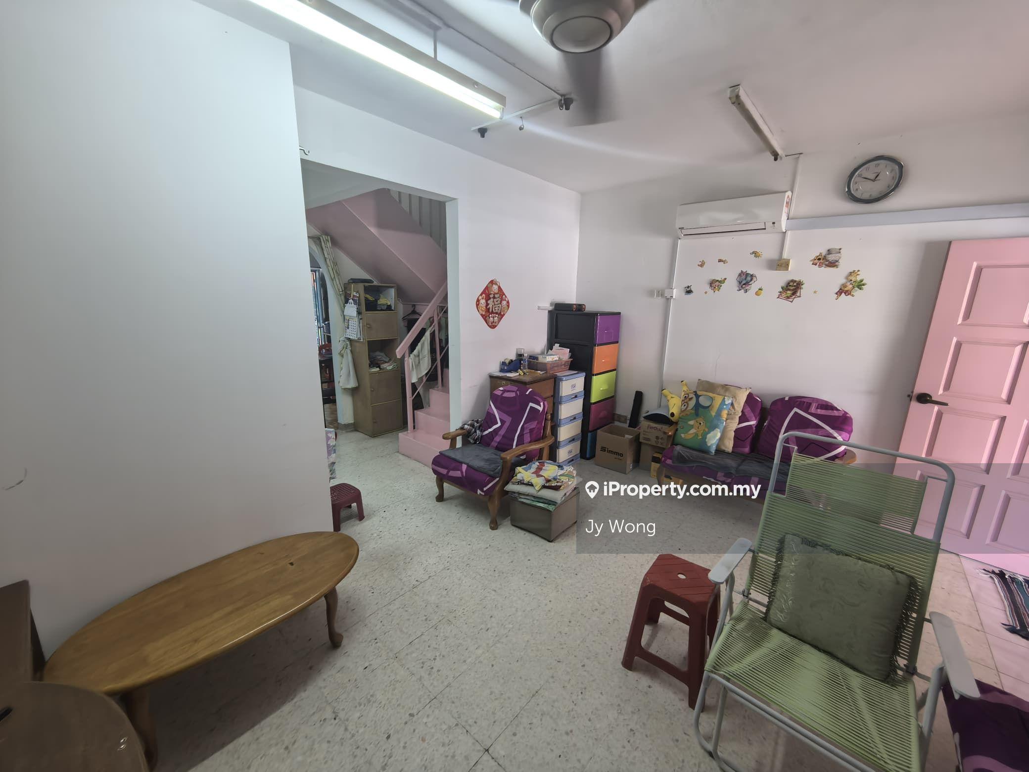 3 Storey Terrace, Freehold, 16x55sf