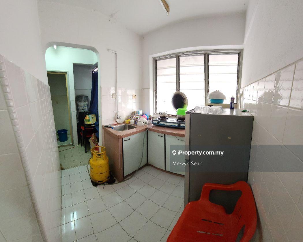 Desa Wangsa 600 Sqft Lower Floor Well Maintain Rare In Market