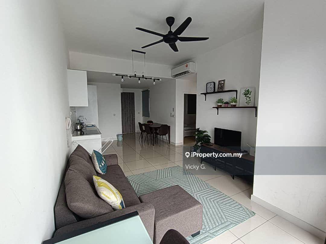 Fully Furnished unit near TRX, Train Station and many more