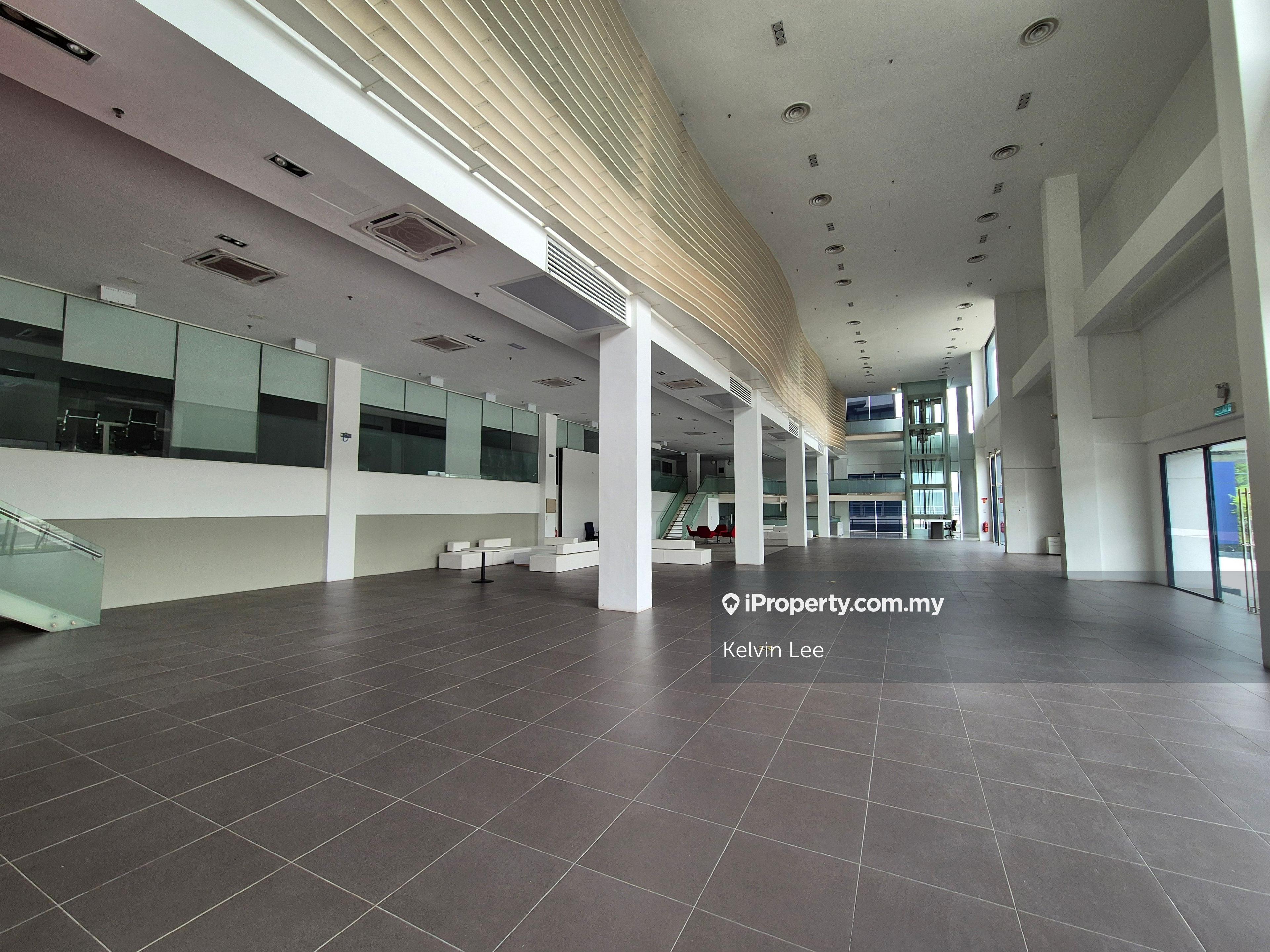 3 Storey detached factory for 4s centre  