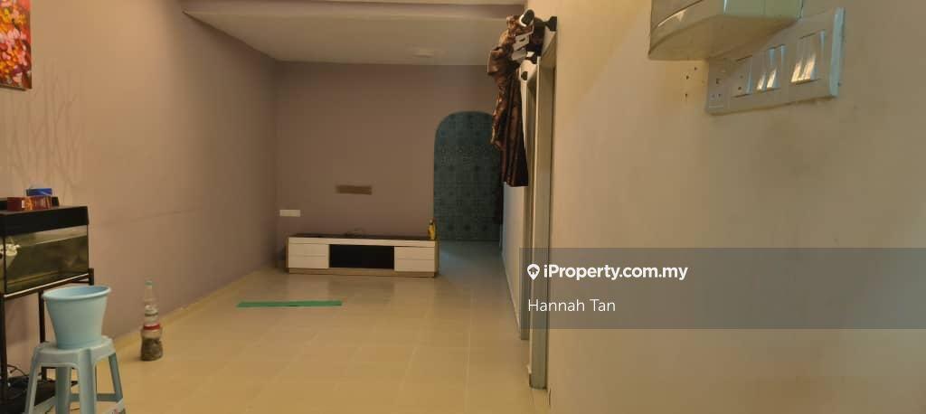 Unfurnished unit for rent!