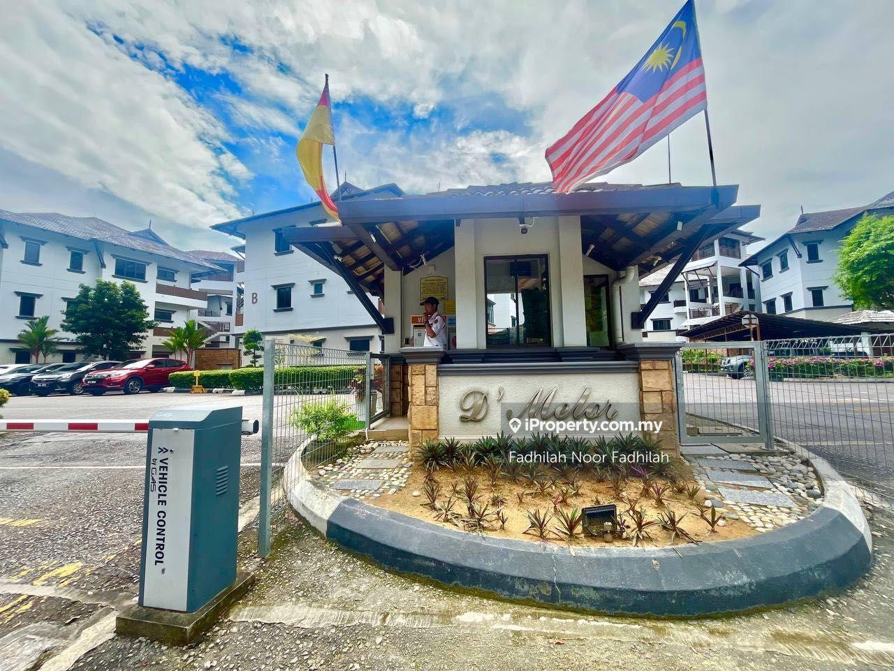 Corner Unit Facing Pool Renovated Spacious D Melor Condominium