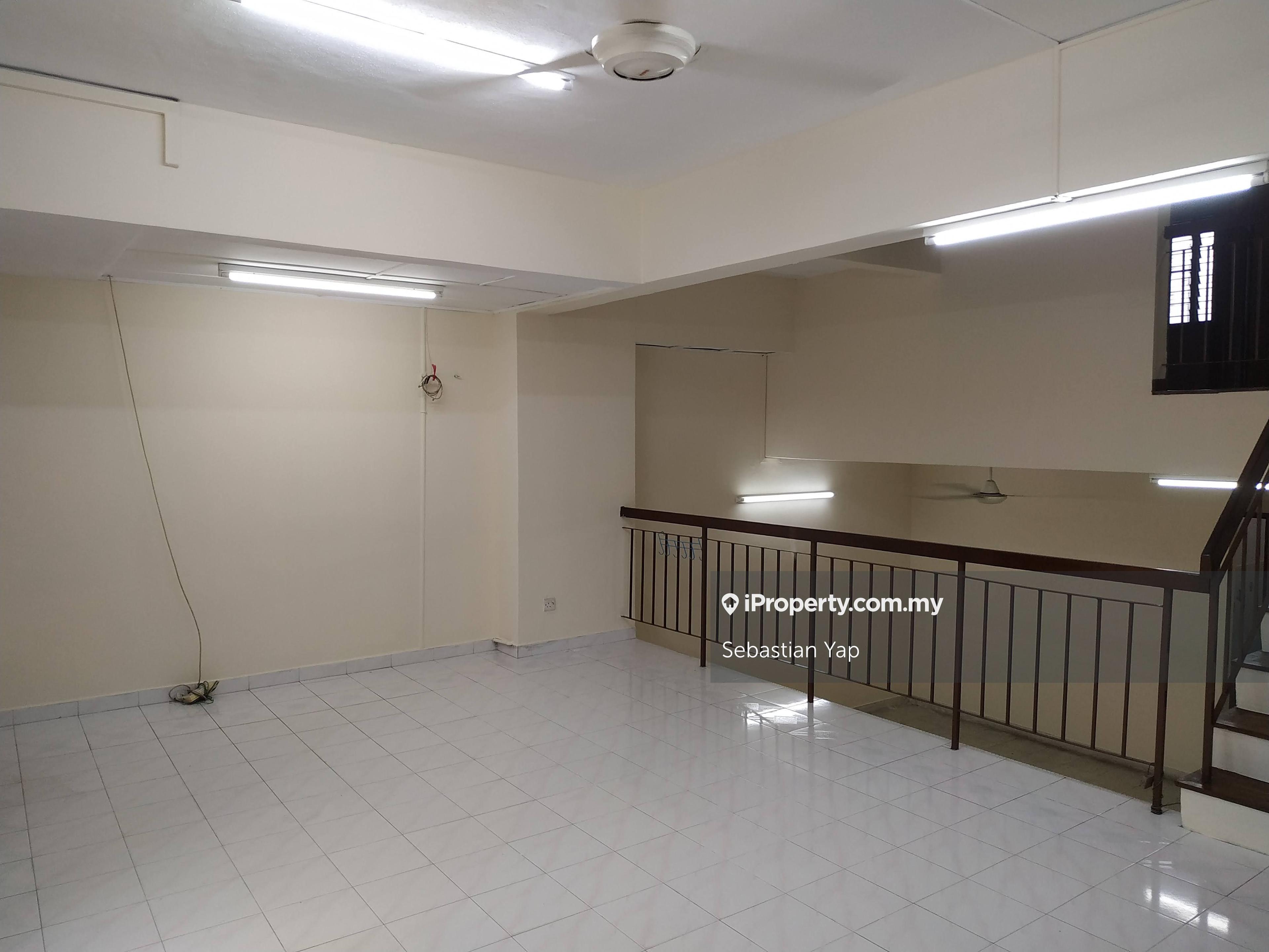 2 storey terrace hous for sale in Taman Midah, Cheras.