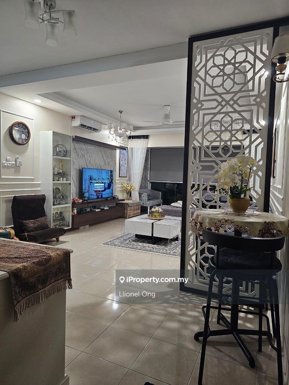 Riana Green East low floor unit new renovation 